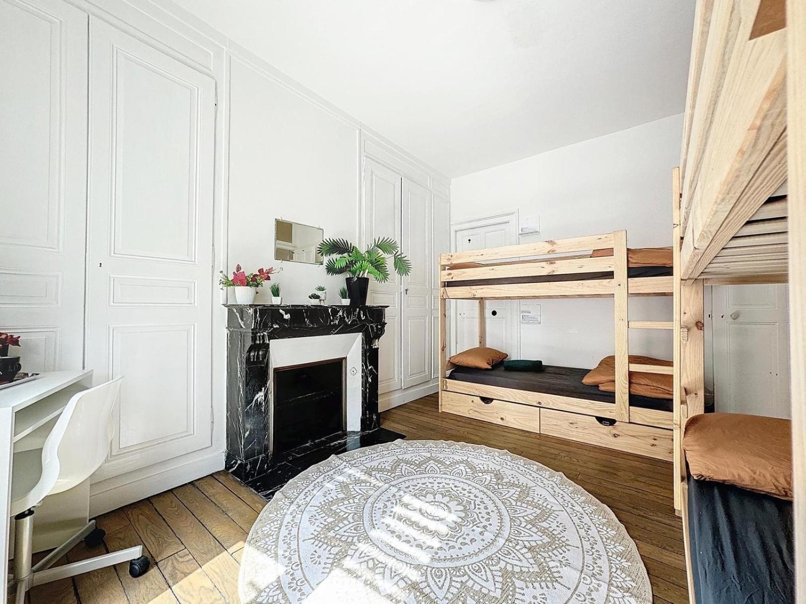 A1 Champagne Residence - 200 M2 14 Personnes 2 Toilets 4 Showers - Hyper Centre - Chalons En Champagne Dış mekan fotoğraf