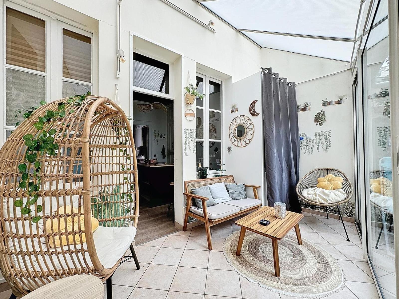 A1 Champagne Residence - 200 M2 14 Personnes 2 Toilets 4 Showers - Hyper Centre - Chalons En Champagne Dış mekan fotoğraf